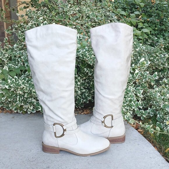 JustFab Stone Light Grey Knee Length Zip Western Style Low Heel Boots Like New - Picture 1 of 9